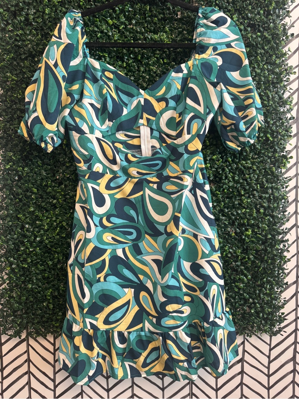 Green Teardrop Print Puff Sleeve Dress